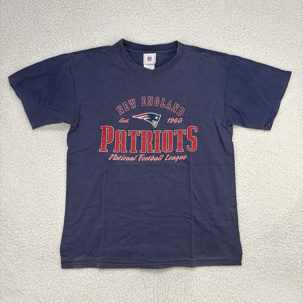 New England Patriots TShirt Size Medium M Blue Tee Short Sleeve NFL Football Top